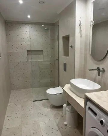 Your Second Apartamento