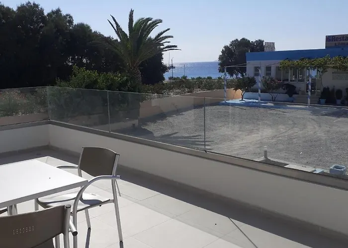 Your Second * Kéfalos